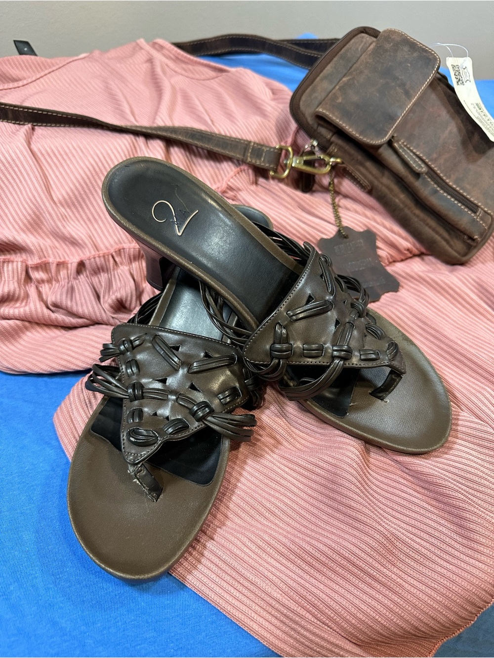 MIA 2 Vintage Espresso Brown Woven Kitten Heel Strappy Thong Sandals Size 7.5
